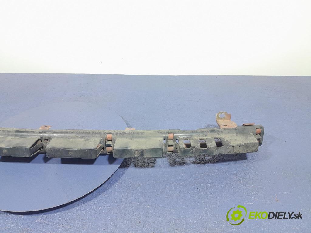 Suzuki Swift 2007 výstuha narazník Predné