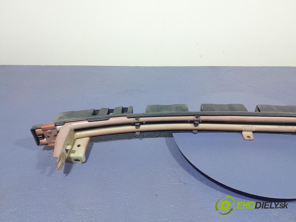 Suzuki Swift 2007 výstuha narazník Predné