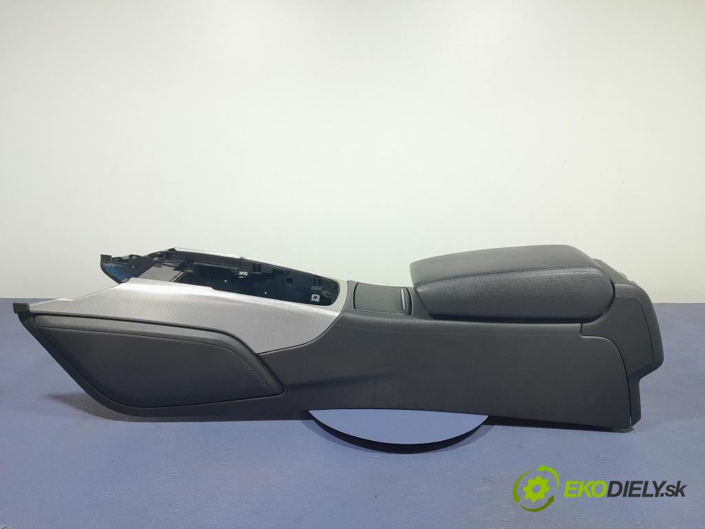 Audi A6 2011 operadlo