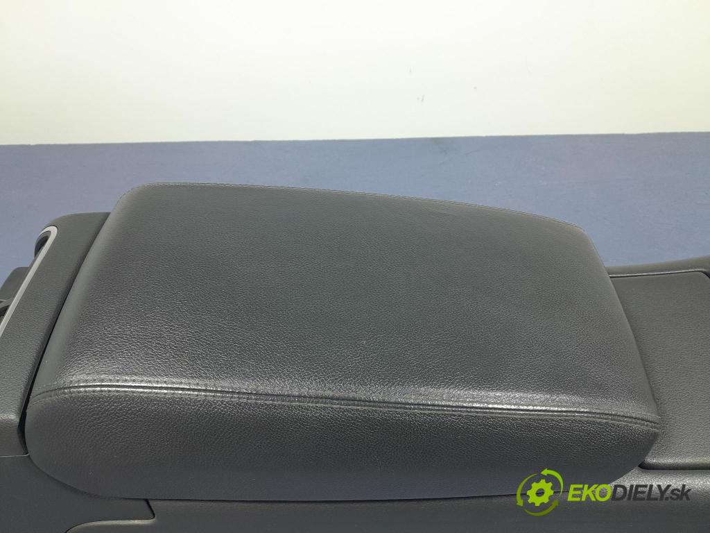 Audi A6 2011 operadlo