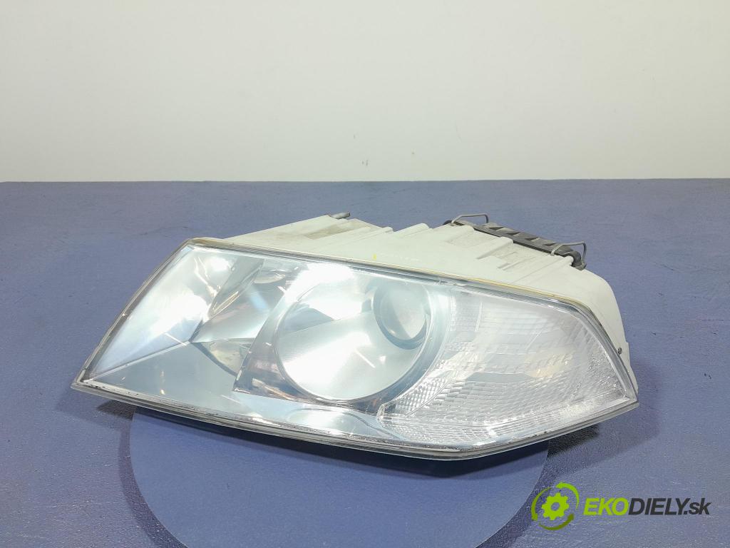 Skoda Octavia 2005 světlo Levý: