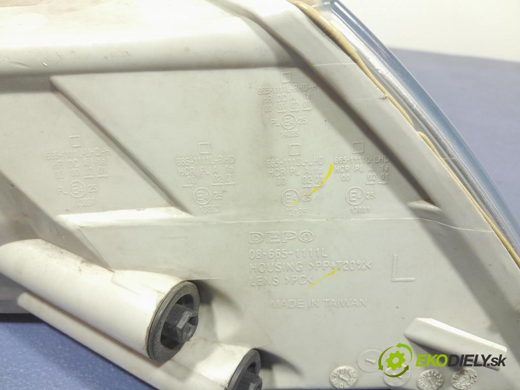 Skoda Octavia 2005 světlo Levý: