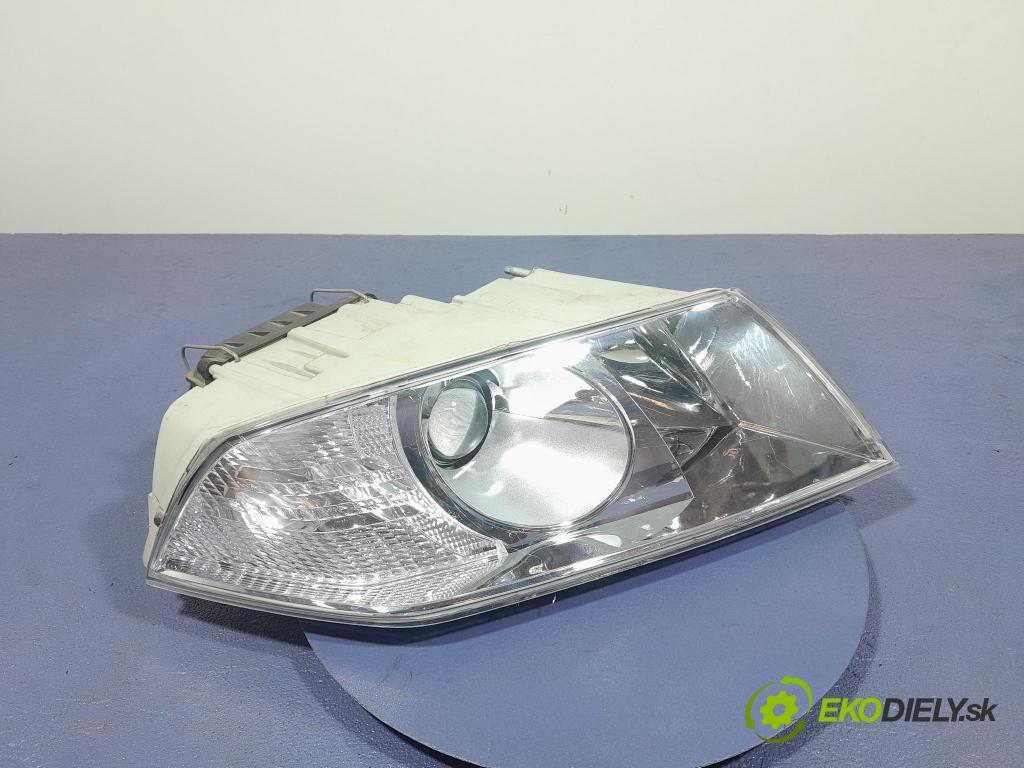 Skoda Octavia 2005 Reflektor: v pravo:
