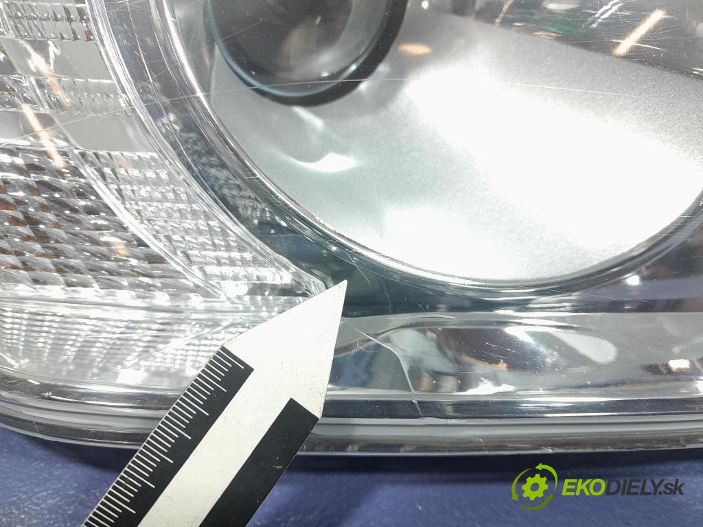 Skoda Octavia 2005 Reflektor: v pravo: