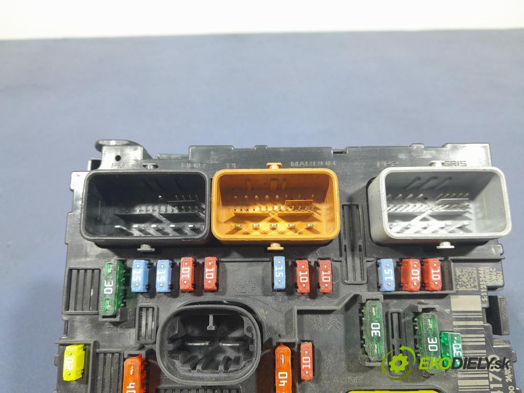 Citroen C3 2006 skrinka Poistky: 9659741780