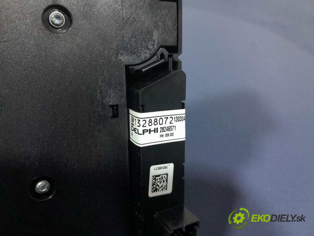 Opel Astra 2013 prepínač Rádio: Navigacia: 13360093