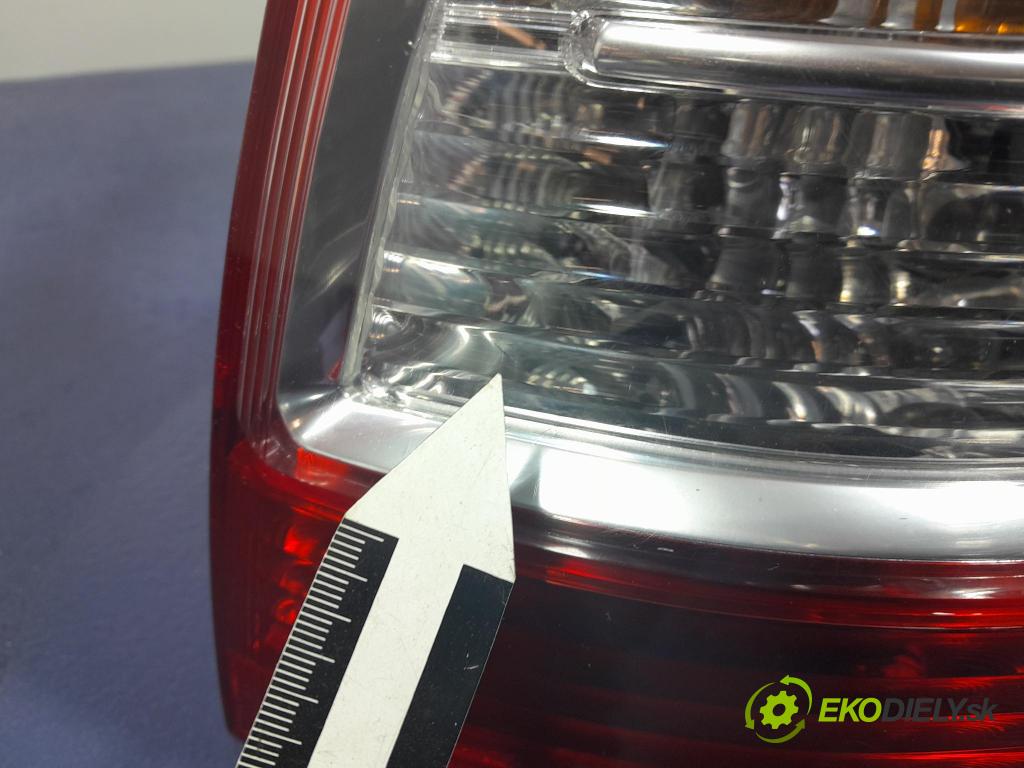 Citroen C3 2006 svetlo / reflektor zad Prava: Vonkajsia: 9636079380