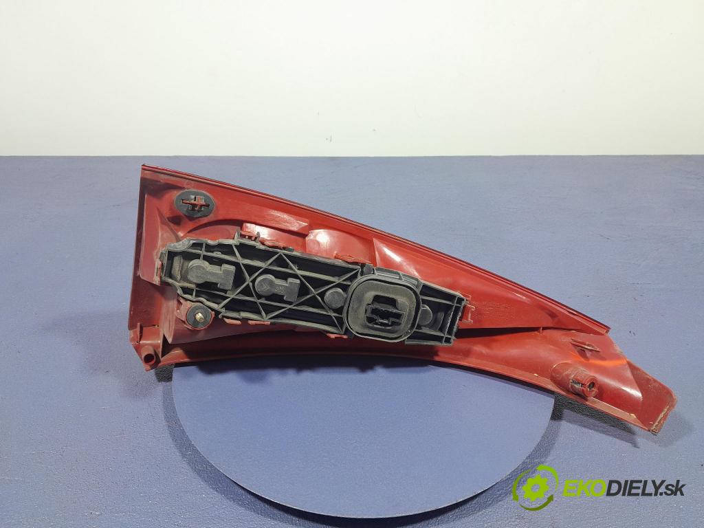 Citroen C3 2006 svetlo / reflektor zad Prava: Vonkajsia: 9636079380