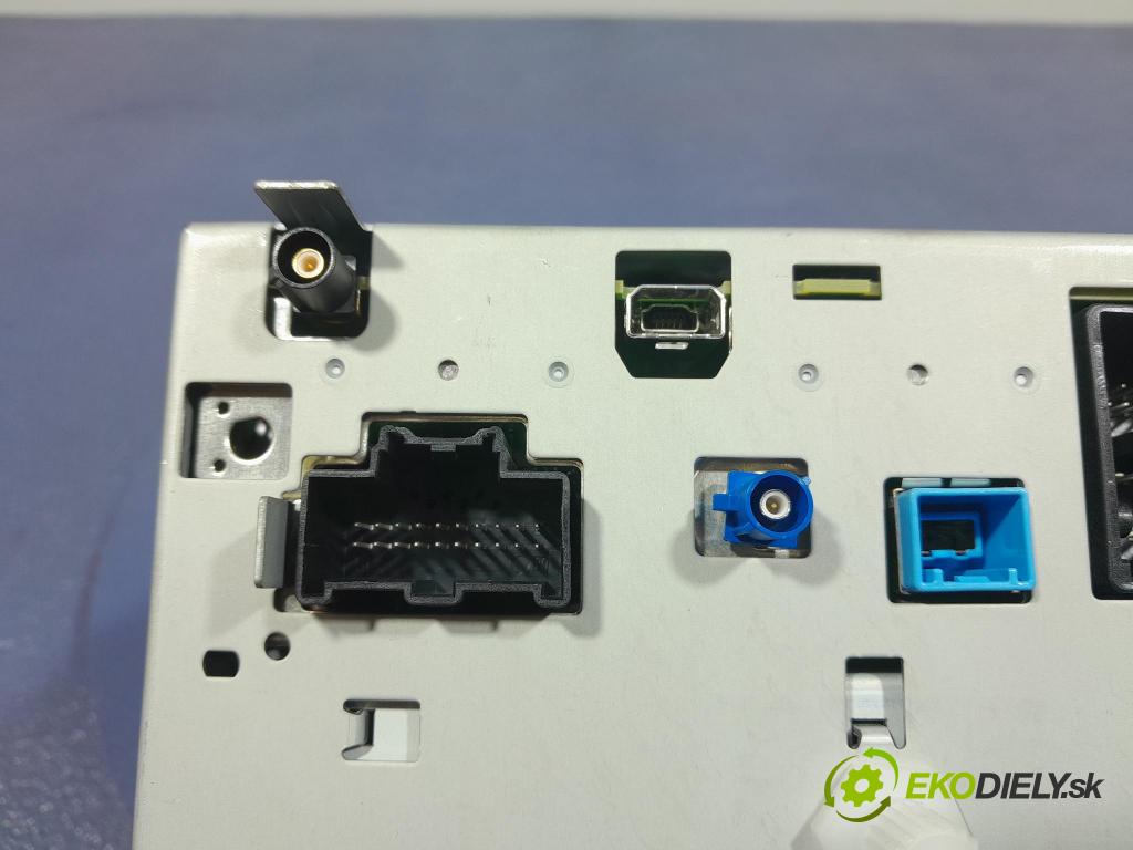 Opel Astra 2013 Radio I Navigácia: 95137306