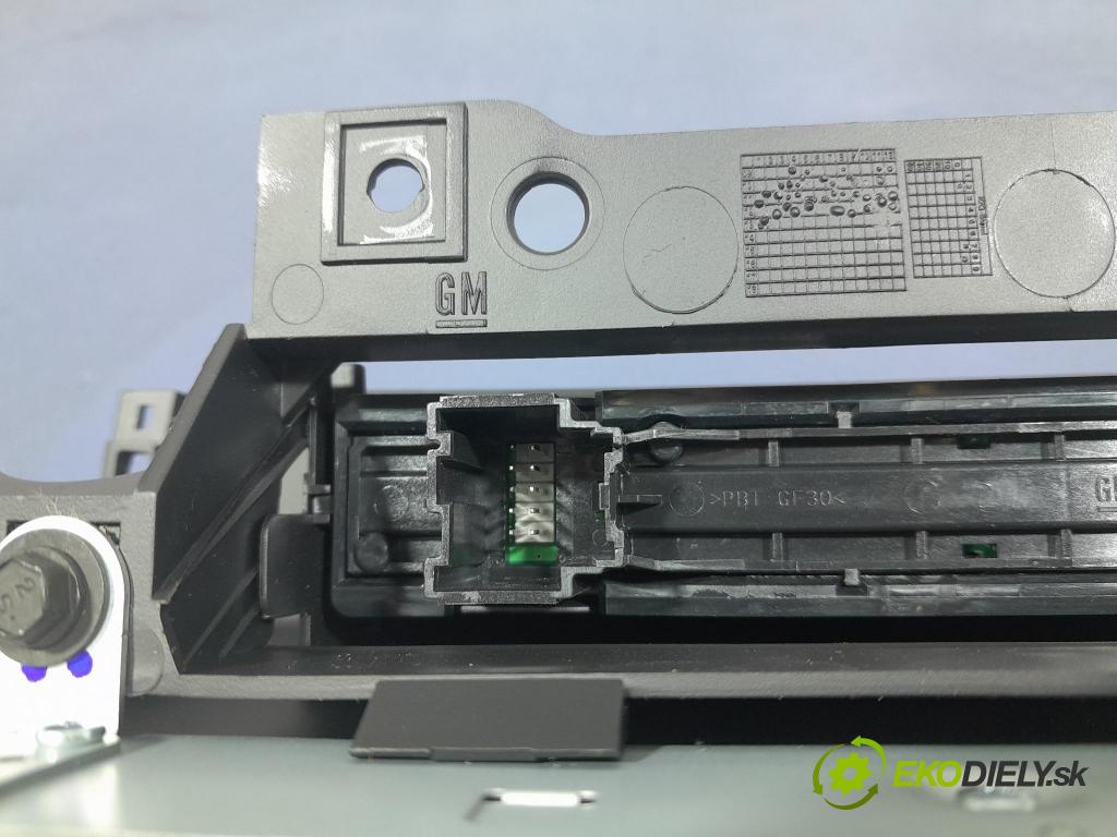 Opel Astra 2013 Zobrazit: Rádio: / GPS 14780330