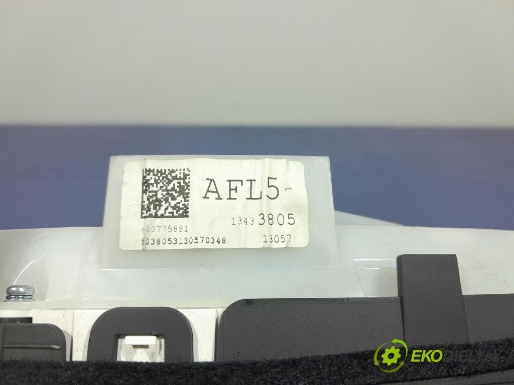 Opel Astra 2013 Přístrojová deska 13433805