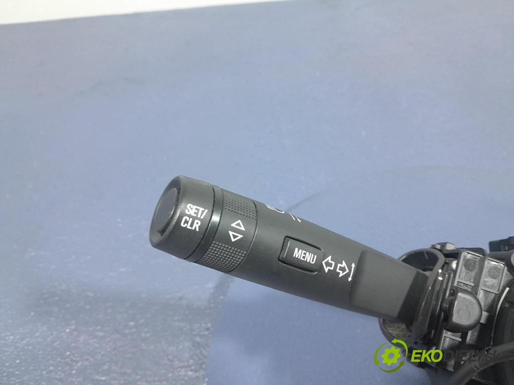 Opel Astra 2013 Přepínač Komplex: