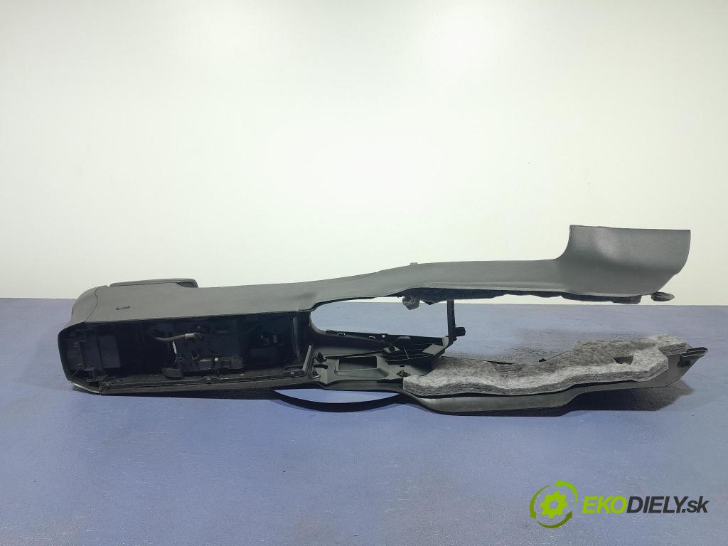 Opel Astra 2013 operadlo 