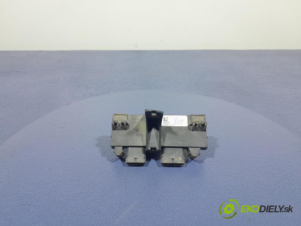 Audi A6 2011 riadiaca jednotka 3AA962243