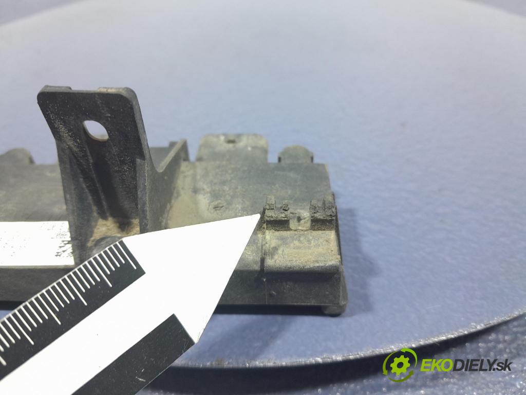 Audi A6 2011 riadiaca jednotka 3AA962243