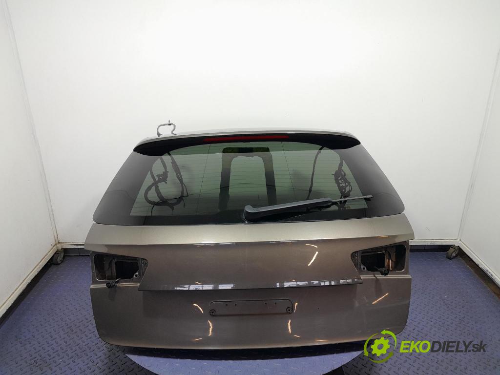Audi A6 2011 zadna dveře kufra: kufra: