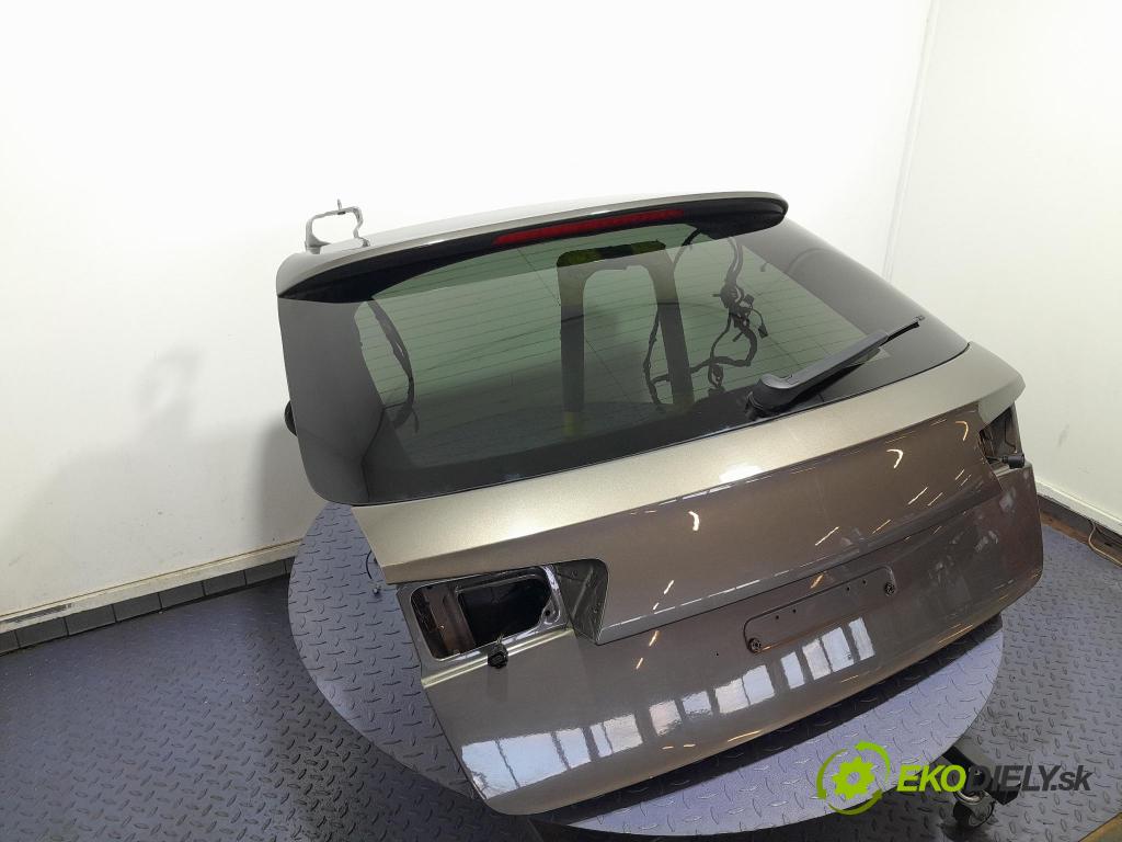 Audi A6 2011 zadna dveře kufra: kufra: