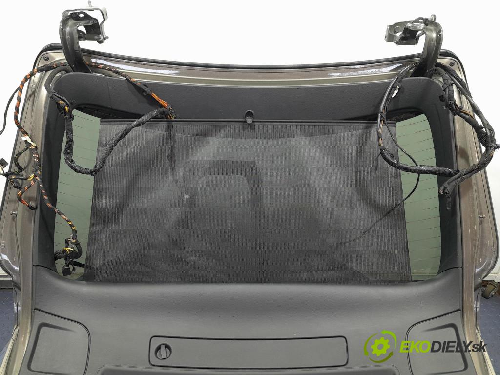 Audi A6 2011 zadna dveře kufra: kufra: 