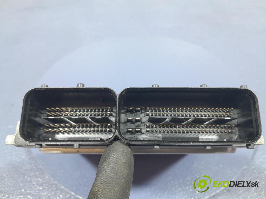 Vw Touran 2004 riadiaca jednotka Motor: 03G906016BT