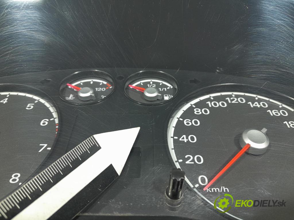 Ford Focus 2009 Přístrojová deska 7M5T-10849-AE