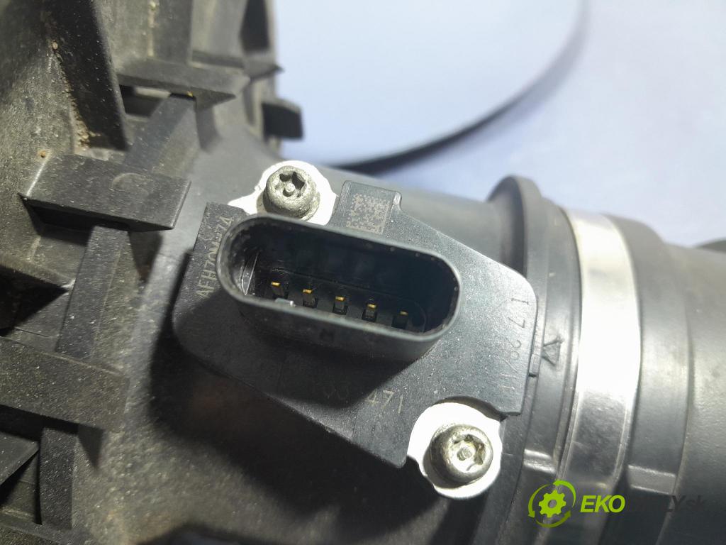 Audi A6 2011 obal Filtra: Vzduch: