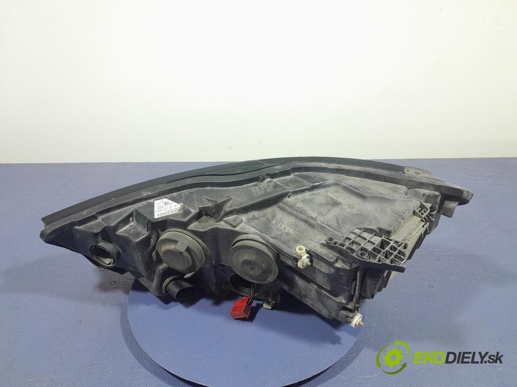 Audi A6 2011 světlo v pravo: 4G0941044C