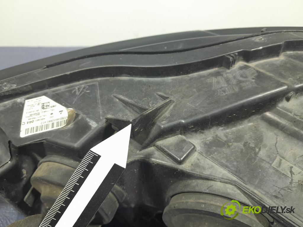 Audi A6 2011 světlo v pravo: 4G0941044C