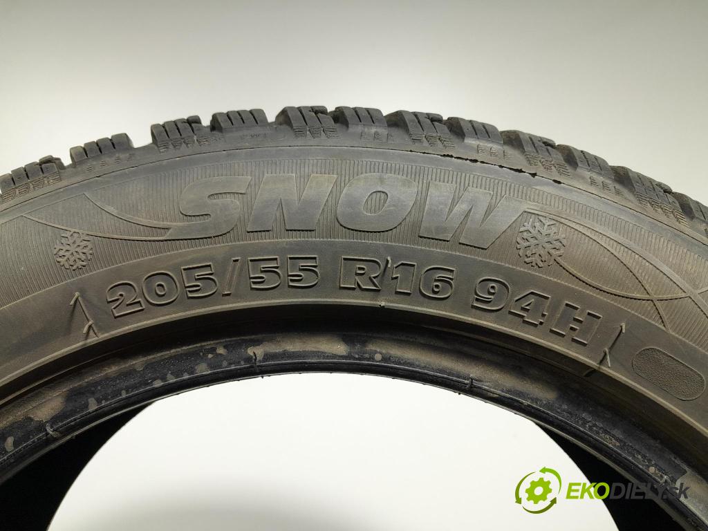 Opel Astra 2013 pneumatika ZIMA: 3528700502282