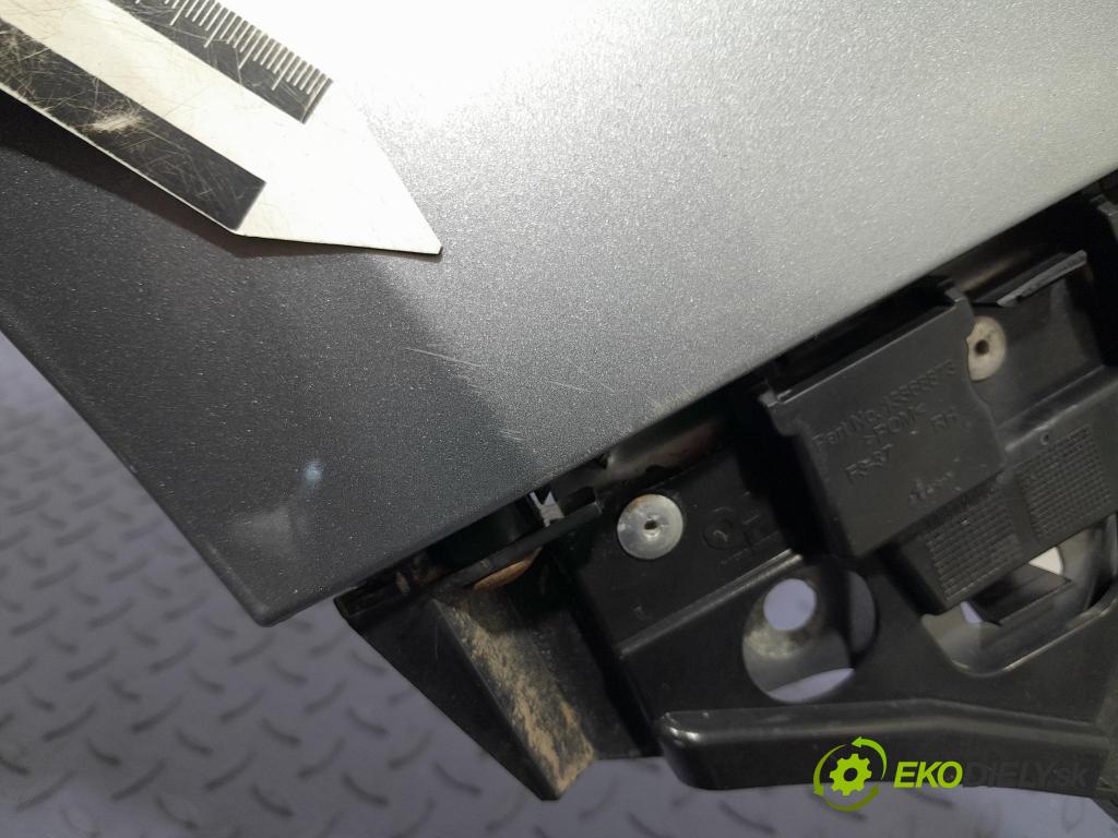 Opel Astra 2013 blatnik před v pravo: