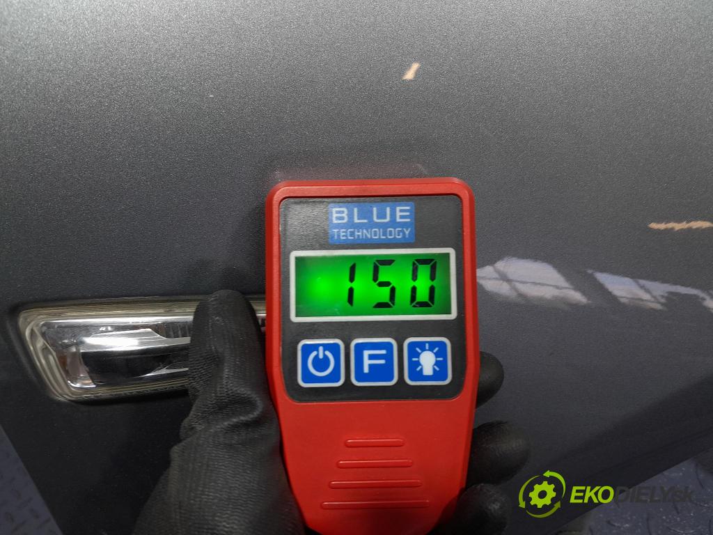 Opel Astra 2013 blatník Predné v pravo: 