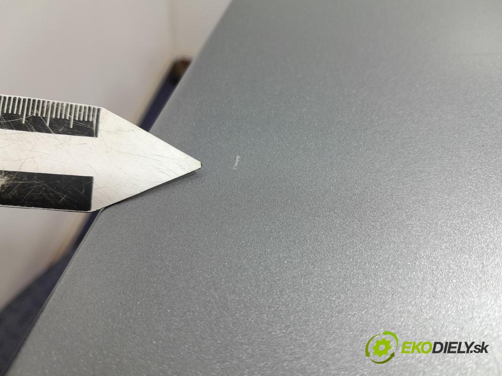 Opel Astra 2013 zadna dveře kufra: kufra: