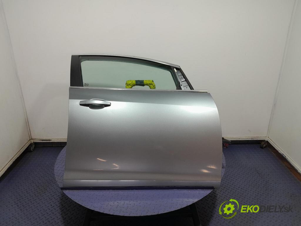 Opel Astra 2013 dvere Predné pravé