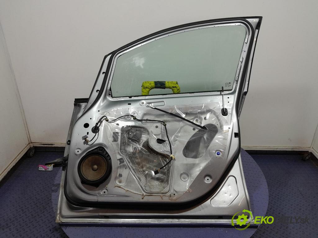 Opel Astra 2013 dvere Predné pravé 