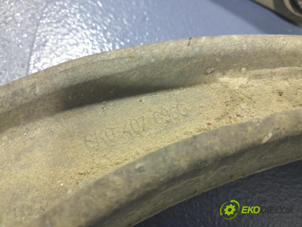 Audi A6 2011 náboj Prava: