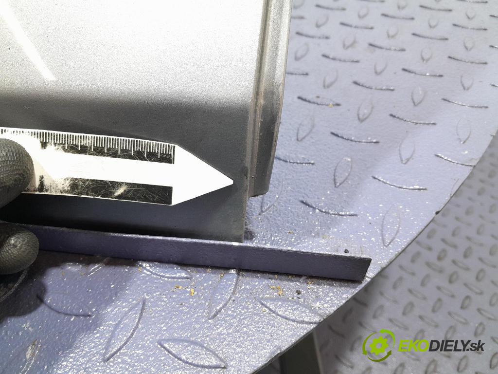 Opel Astra 2013 dvere zad pravé