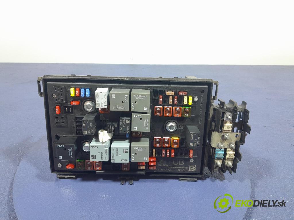 Opel Astra 2013 skrinka Poistky: 13368644