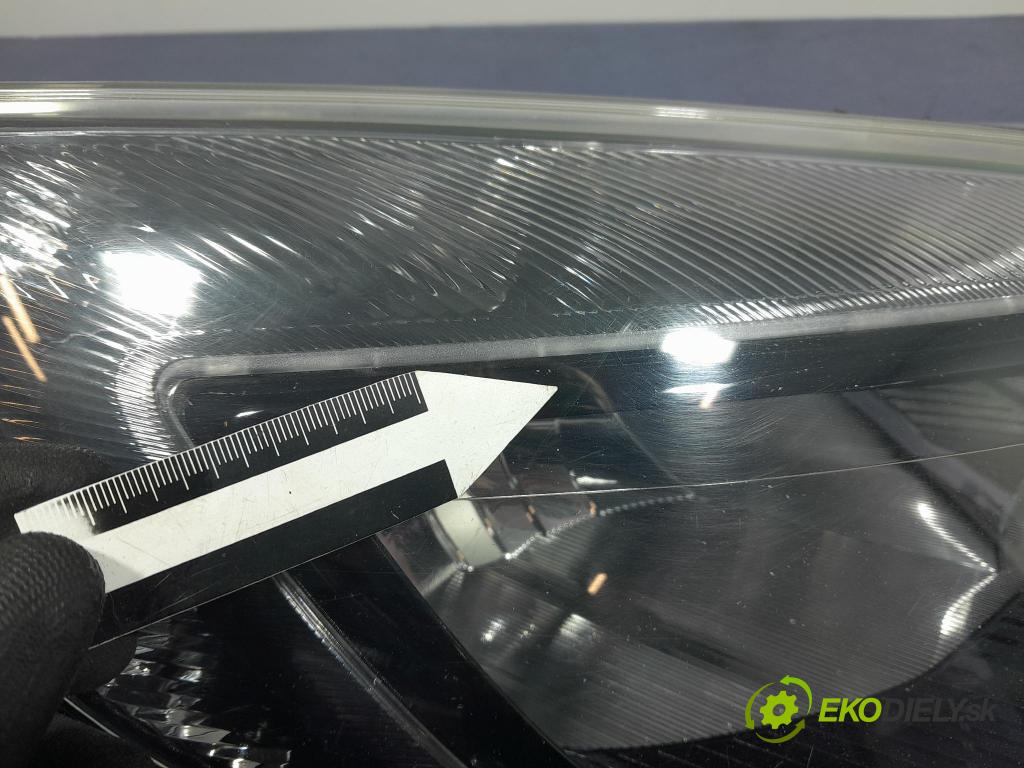 Opel Astra 2013 Reflektor: v pravo: 13365291