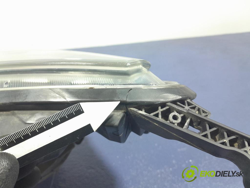 Opel Astra 2013 Reflektor: v pravo: 13365291