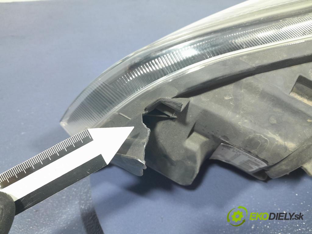 Opel Astra 2013 Reflektor: v pravo: 13365291