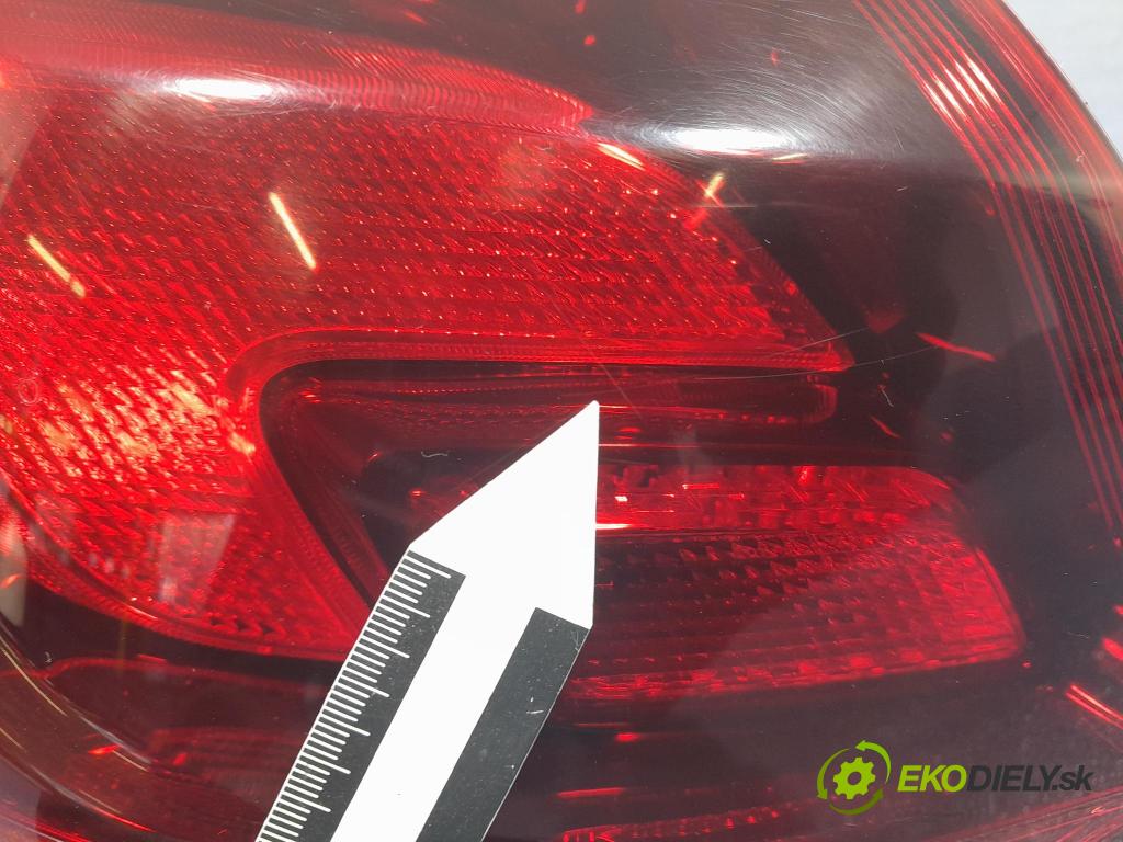 Opel Astra 2013 svetlo / reflektor zad ľavá Vonkajsia: