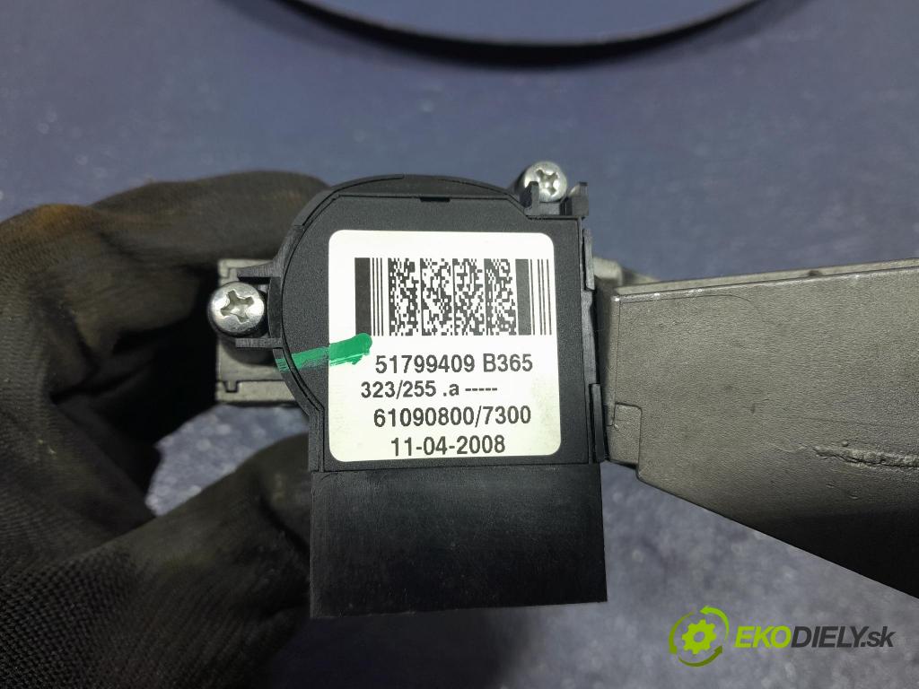 Fiat Linea 2008 Spínač zapaľovania: 51799409