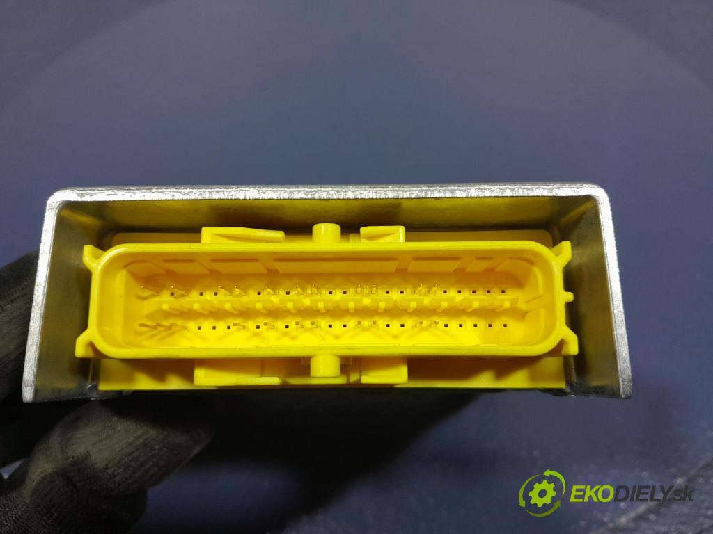 Audi A6 2011 riadiaca jednotka 4G0907637B