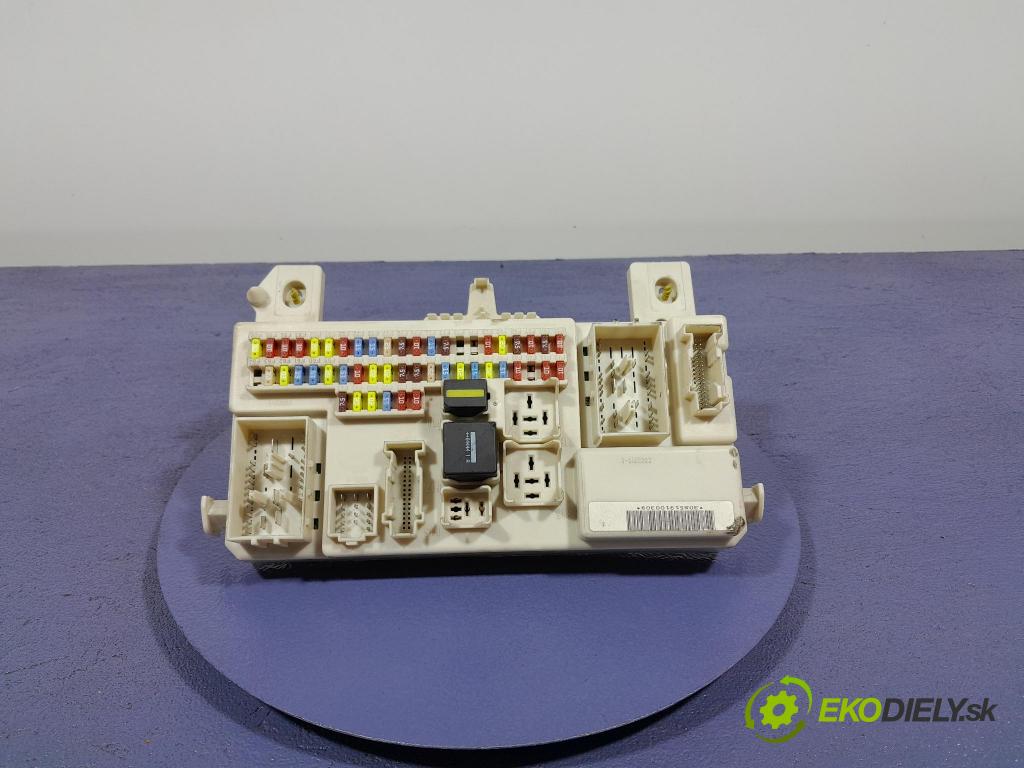 Ford C-max 2005 skrinka Poistky: 4M5T-14A073-DD