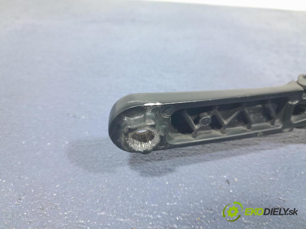 Audi A6 2011 Paže: Stěrače: před 4G1955407B