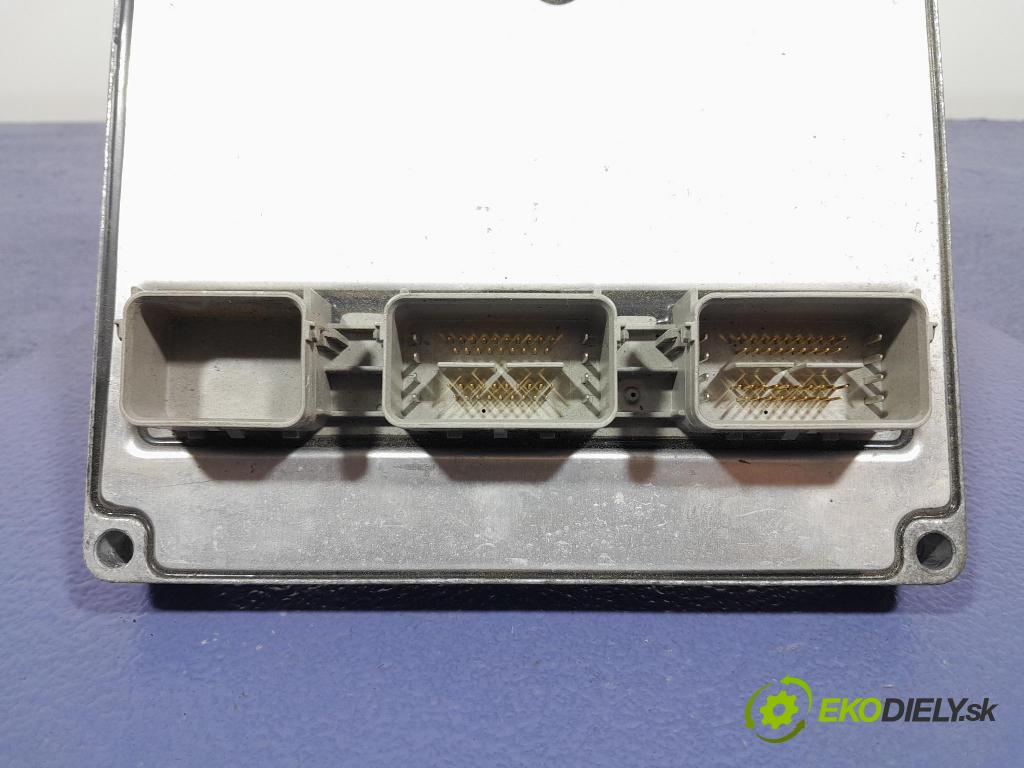 Ford C-max 2005 řídící jednotka Motor: 4M51-12A650-MB