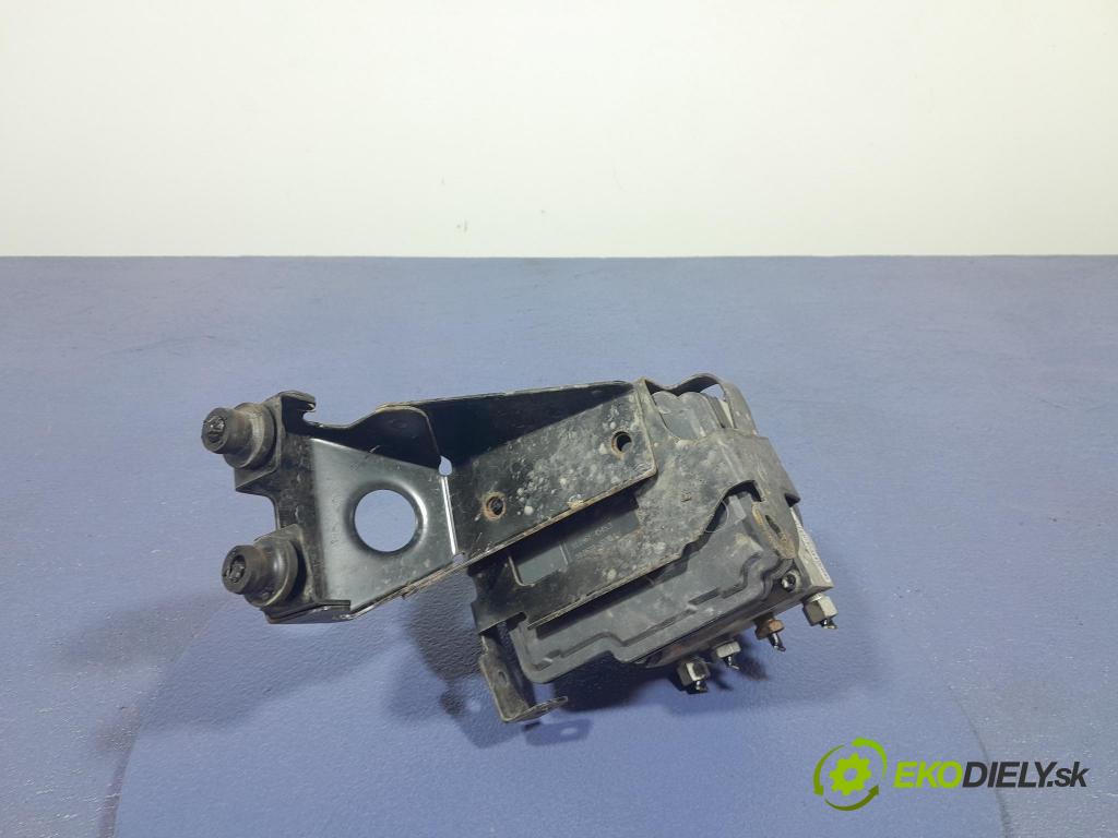 Opel Astra 2013 čerpadlo ABS x 13412552