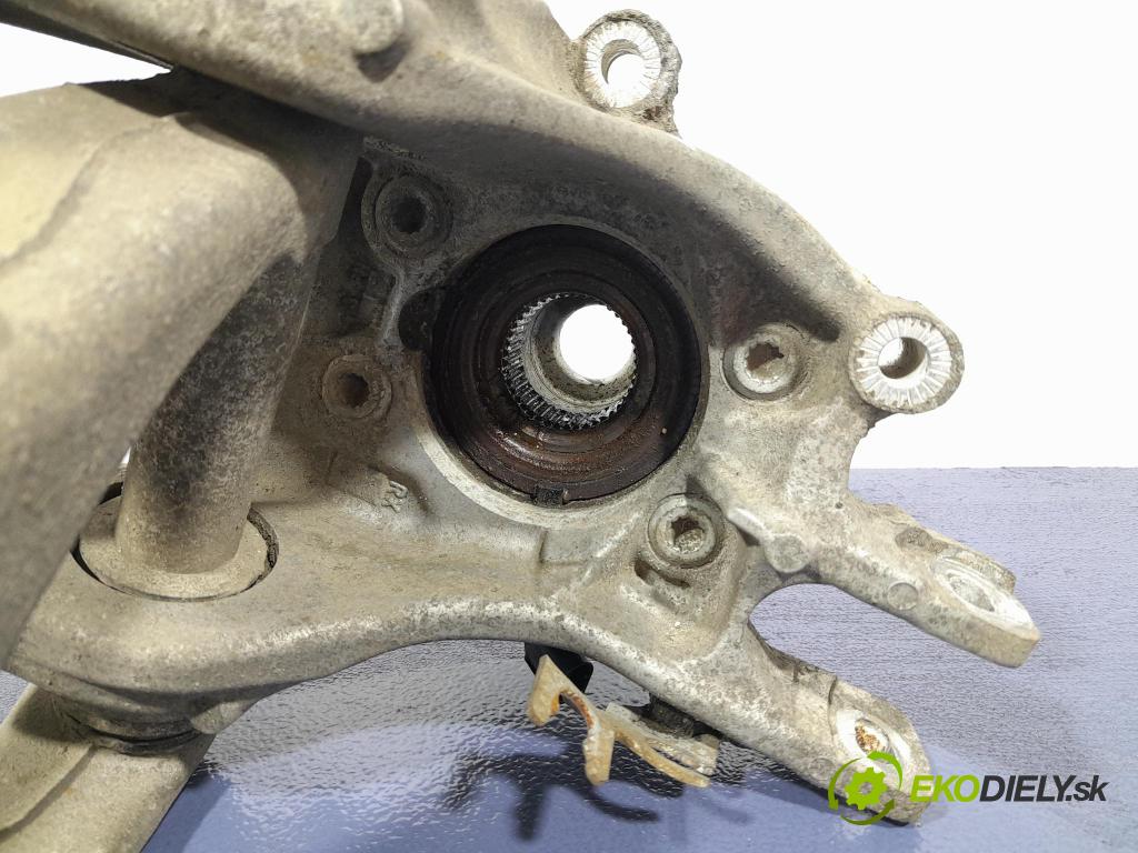 Audi A6 2011 náboj Prava: 8R0505432F