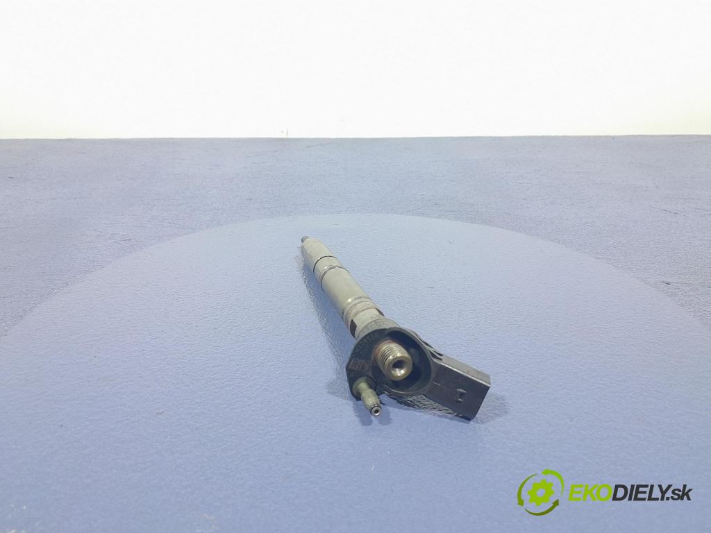 Audi A6 2011 vstrek 059130277CC