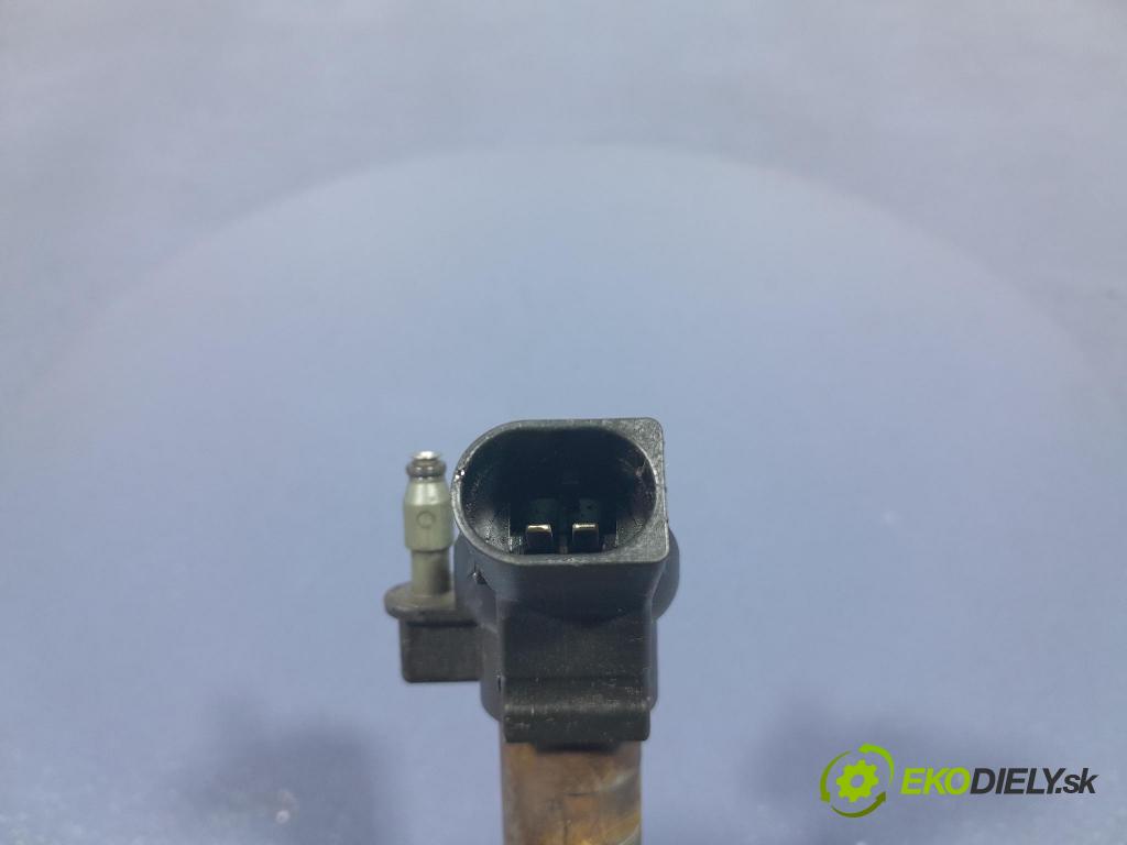 Audi A6 2011 vstrek 059130277CC