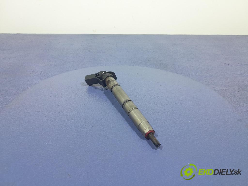 Audi A6 2011 vstrek 059130277CC